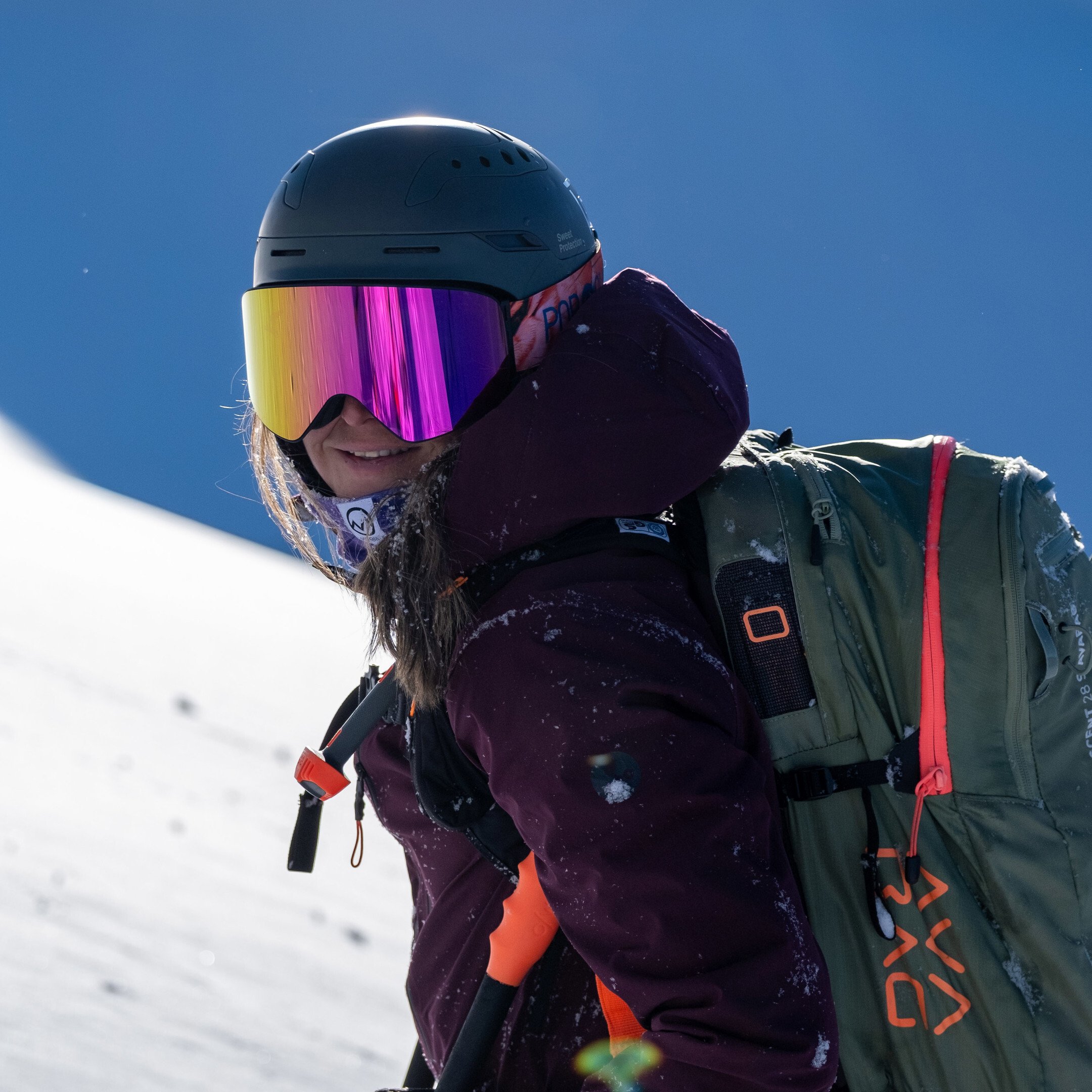 REGINA WINTERSTELLER – Skiguide & Abenteuer-Liebhaberin mit der Skibrille LARRY 