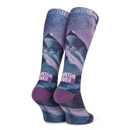 Modische Skisocken JOHN im Mountain Lover Design mit extra Polsterung und hoher Beinhöhe für perfekten Schutz und Wärme beim Skifahren und Snowboarden. 