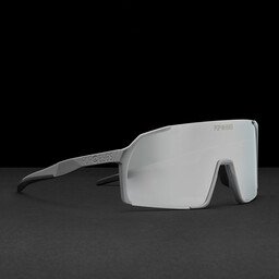 Seitliche Ansicht der EDDY Shark Grey Silver – sportliche Fahrradbrille mit Wechselgläsern.
